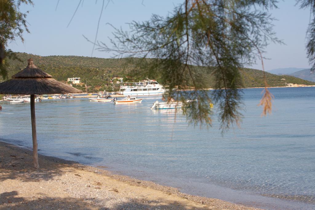 Ammos Beach Glifa  Exterior photo